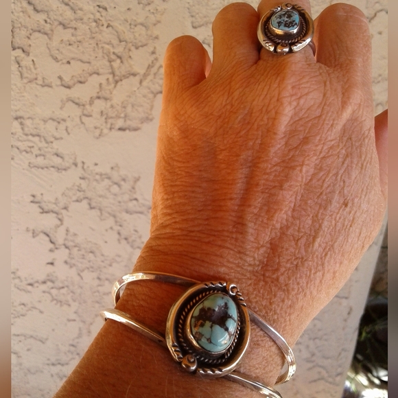 Sterling Silver Vintage Turquoise Cuff & Ring SET - Picture 14 of 16